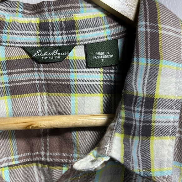 Eddie Bauer Seattle USA Women’s Plaid Flannel Button-Down Shirt Size LT - Picture 3 of 6